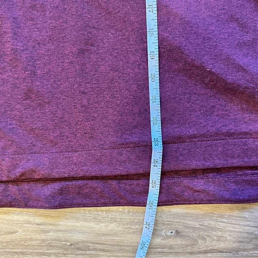 Lou & Grey Women’s Relaxed V Neck Pullover Hoodie Tunic Maroon Burgundy Sz M - Picture 8 of 8